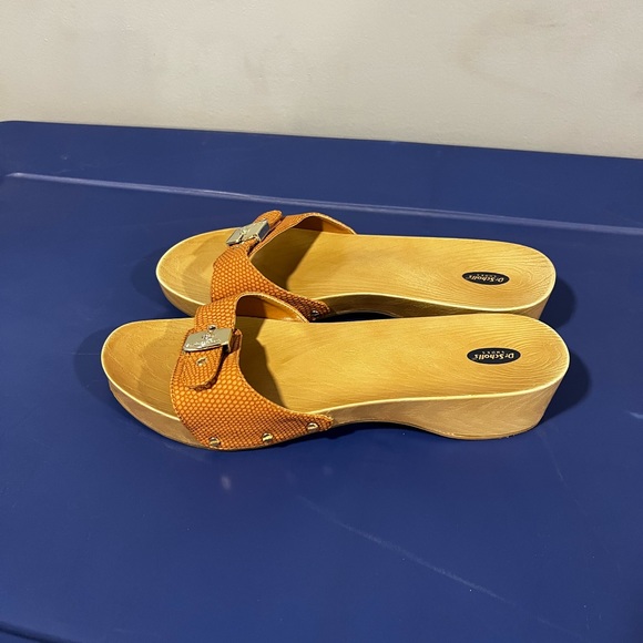 Dr. Scholl's Slides - Picture 2 of 6